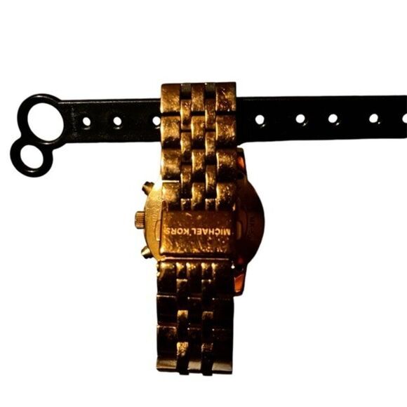 MK Michael Kors Rose Gold Tone Watch - Picture 2 of 5